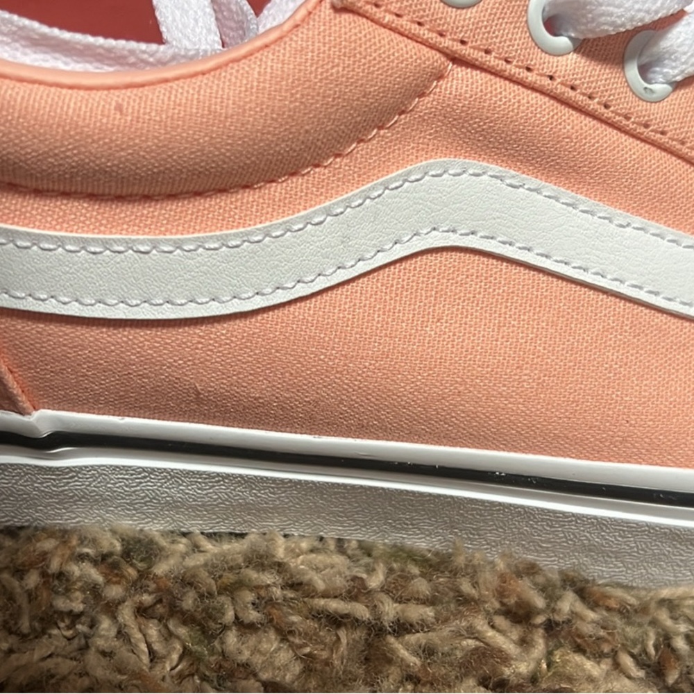 Vans - Picture 5 of 6